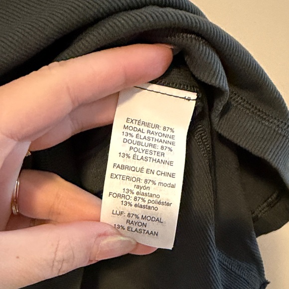 Vuori Pose Plyo Tank-Dark Green - Picture 2 of 5